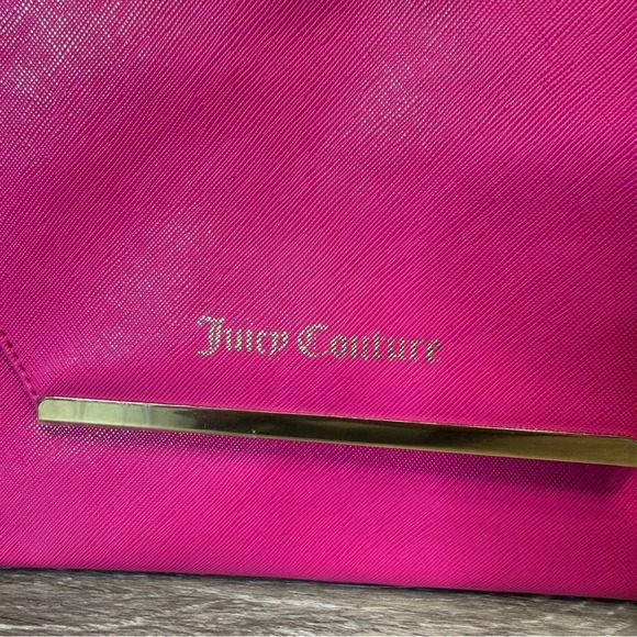 NWT‎ Juicy Couture Envelope Clutch Crossbody Bag Gold Chain Strap *FLAW* - Picture 2 of 12
